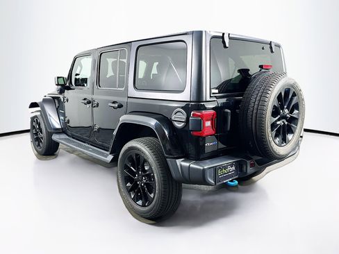 Used 2023 Jeep Wrangler Unlimited Sahara w/ Cold Weather Group AWD/4WD image 5