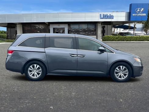 Used 2017 Honda Odyssey SE image 9