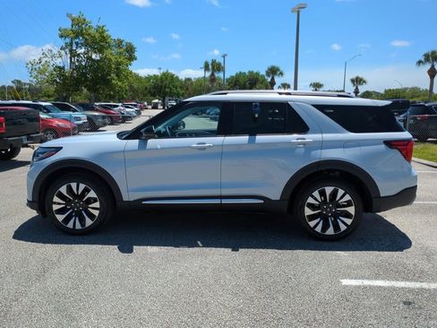 New 2026 Ford Explorer Platinum image 7