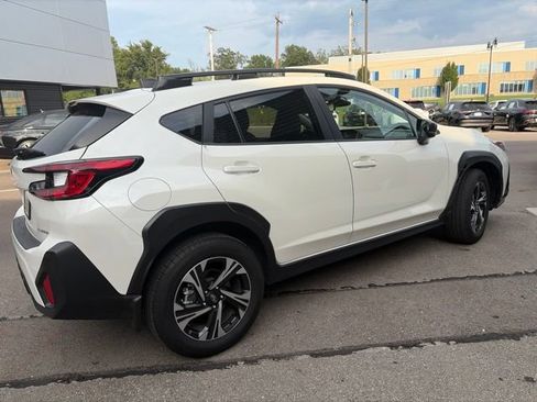 Used 2024 Subaru Crosstrek 2.0i Premium AWD/4WD image 3