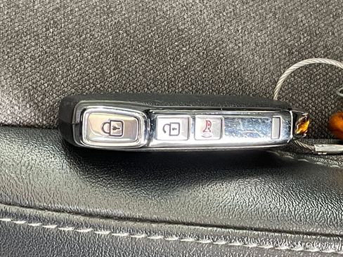 Used 2025 Kia Seltos S image 23