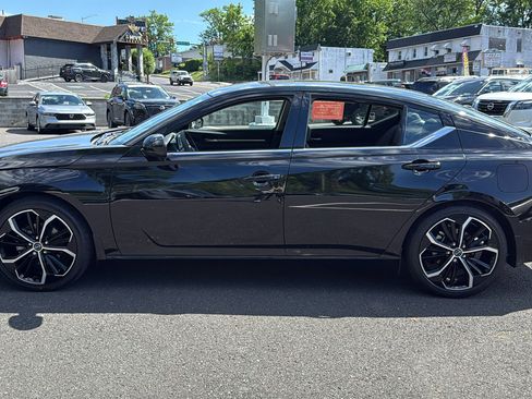 Certified 2023 Nissan Altima 2.5 SR FWD image 4
