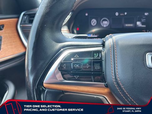 Used 2021 Jeep Grand Cherokee L Summit AWD/4WD image 27