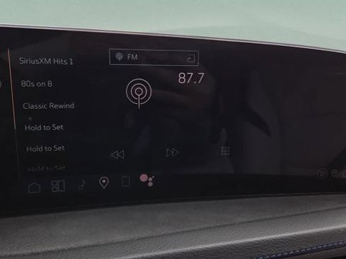 Used 2025 Cadillac XT4 Sport FWD image 27