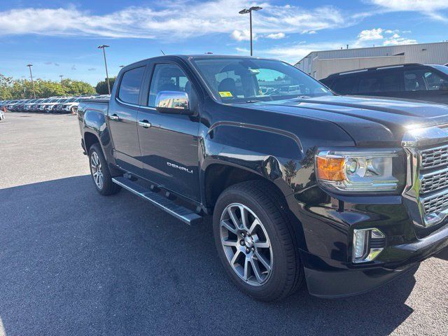 Used 2022 GMC Canyon Denali AWD/4WD image 2