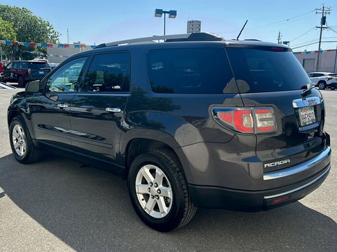 Used 2015 GMC Acadia SLE FWD image 6