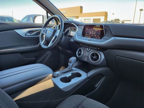 Used 2021 Chevrolet Blazer LT image 24