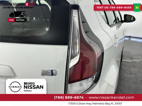 Used 2016 Toyota Prius C Two image 29