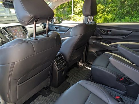 Certified 2026 Subaru Ascent Premium AWD/4WD image 19
