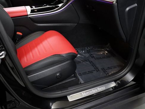 Certified 2025 Mercedes-Benz GLC 300 4MATIC image 34