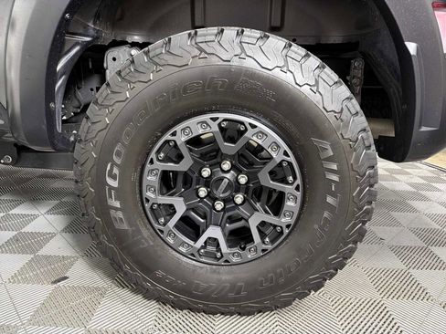 Used 2025 Ford F150 Raptor w/ Equipment Group 803A Raptor R AWD/4WD image 17