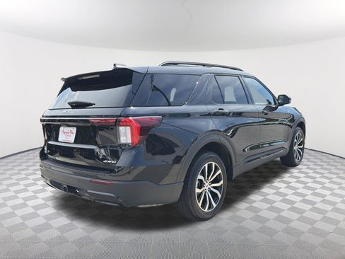 Used 2025 Ford Explorer ST-Line AWD/4WD image 16