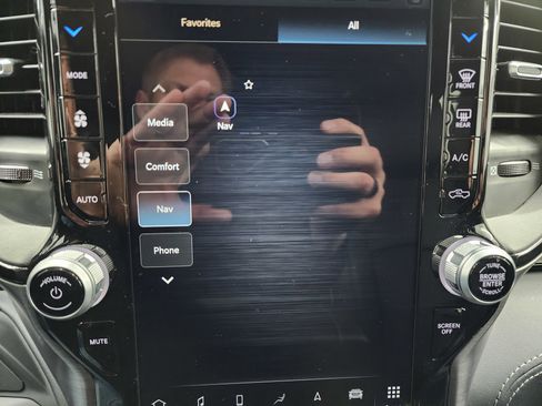 Used 2024 RAM 2500 Rebel w/ Towing Technology Group image 61