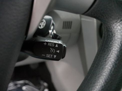 Used 2011 Toyota Corolla LE image 25