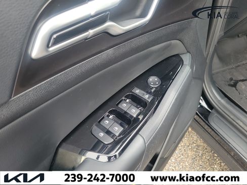 Certified 2025 Kia Sportage EX w/ Premium Package FWD image 25