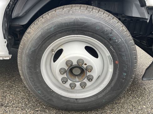 New 2026 Ford E-350 and Econoline 350 Super Duty w/ Power Equipment Group image 9