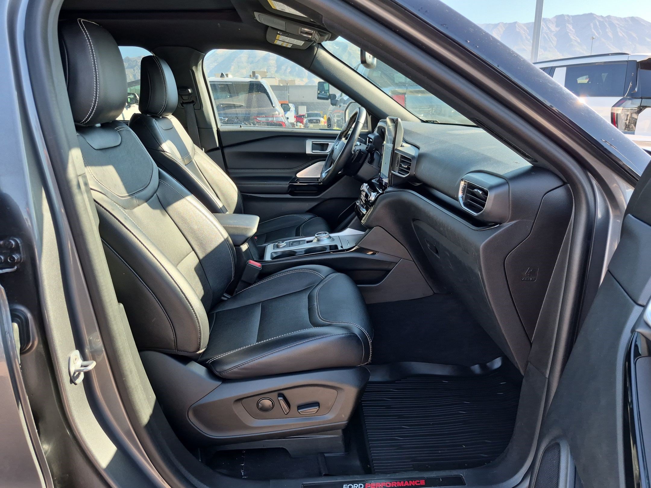 Used 2023 Ford Explorer ST w/ Equipment Group 401A AWD/4WD image 32