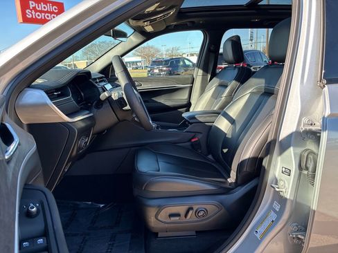 New 2025 Jeep Grand Cherokee Limited image 9