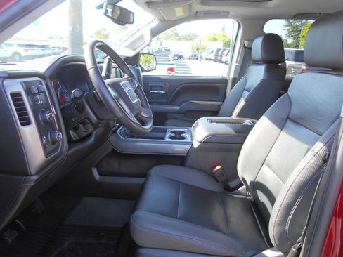 Used 2018 GMC Sierra 1500 SLT w/ All Terrain Package AWD/4WD image 9