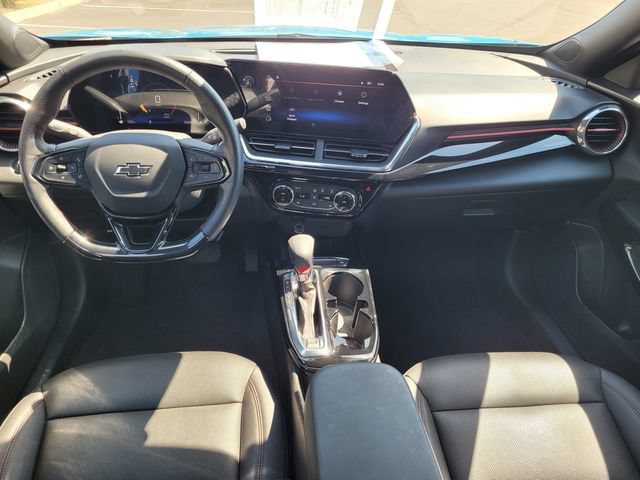 Used 2025 Chevrolet Trax RS w/ Driver Confidence Package FWD image 9