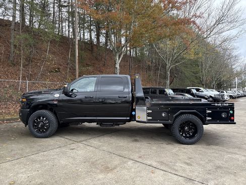 New 2026 RAM 3500 Tradesman image 4