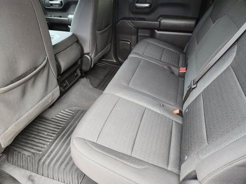 Used 2023 Chevrolet Silverado 1500 Custom image 32