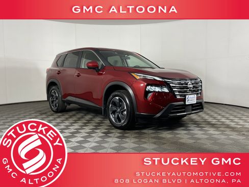 Used 2024 Nissan Rogue SV image 1