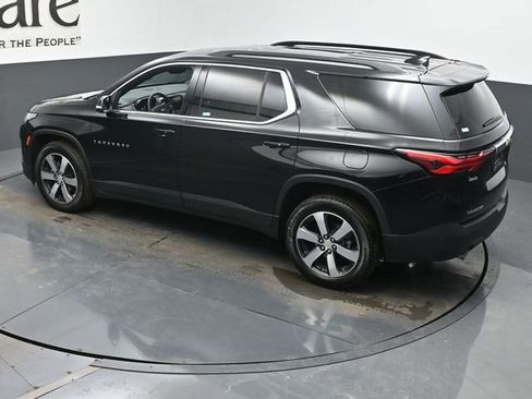 Used 2023 Chevrolet Traverse LT w/ LT Premium Package image 42