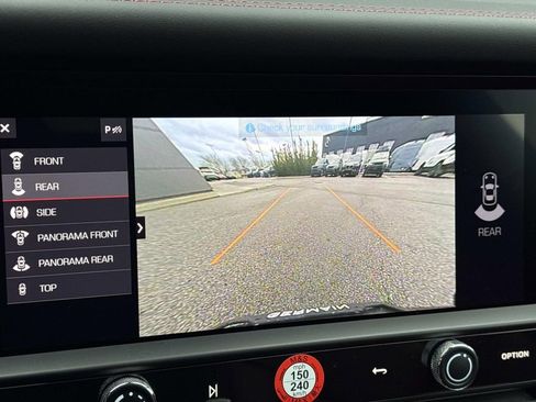 Used 2024 Porsche Macan Base image 24