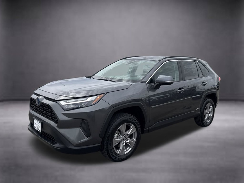Used 2023 Toyota RAV4 LE AWD/4WD image 11