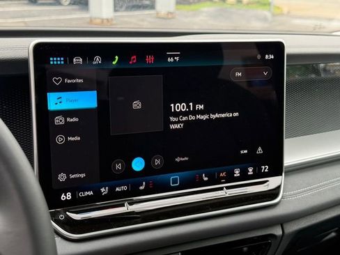 New 2026 Volkswagen Tiguan SE FWD image 19