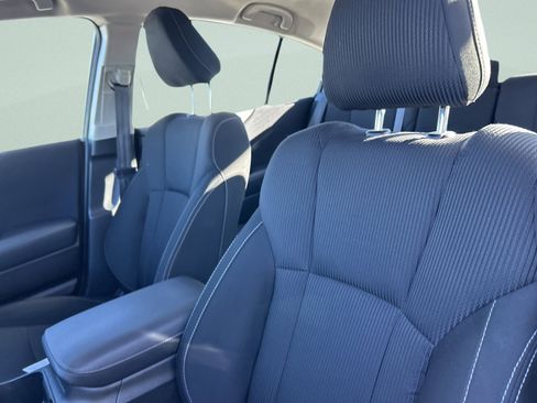Used 2023 Subaru Legacy image 12