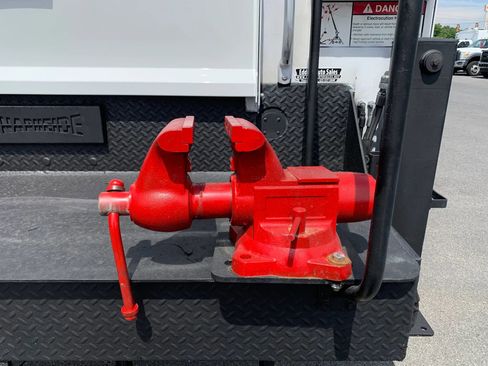Used 2015 Ford F550 2WD SuperCab Super Duty image 45