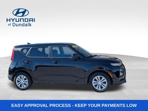 Used 2022 Kia Soul LX image 10