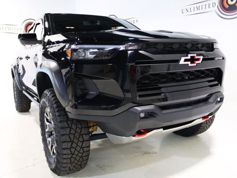 Used 2026 Chevrolet Colorado ZR2 w/ Technology Package AWD/4WD image 77