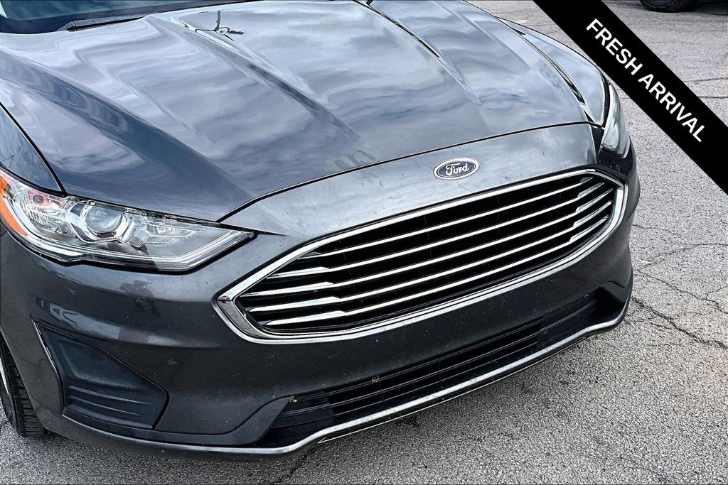 Used 2020 Ford Fusion SE FWD image 31