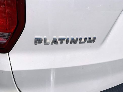 Used 2018 Ford Explorer Platinum AWD/4WD image 26