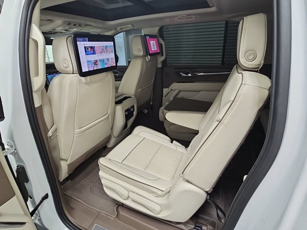 Certified 2023 GMC Yukon XL Denali w/ Denali Reserve Package RWD image 34