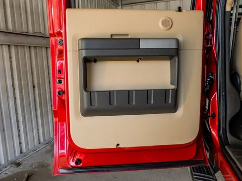 Used 2015 Ford F350 Lariat w/ Lariat Interior Package image 46