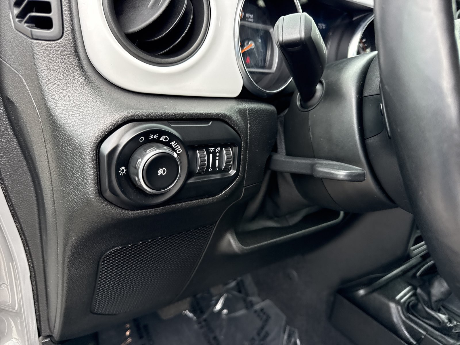 Used 2021 Jeep Wrangler Unlimited Sport AWD/4WD image 36