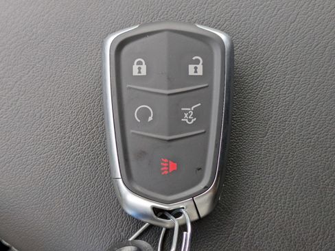 Used 2024 Cadillac XT5 Premium Luxury image 16