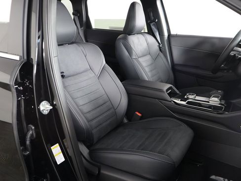 New 2025 Mitsubishi Outlander SE image 31