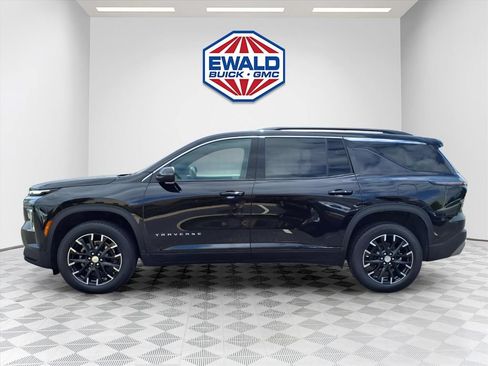Used 2025 Chevrolet Traverse LT w/ Sun and Wheel Package AWD/4WD image 6
