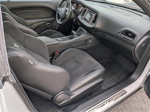 Used 2020 Dodge Challenger R/T Scat Pack w/ Shaker Package image 14