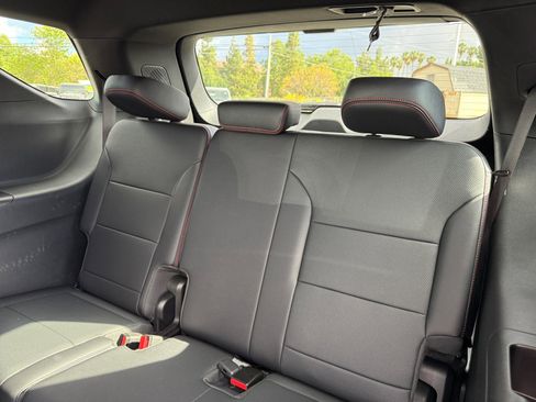 Used 2025 Chevrolet Traverse RS w/ LPO, Floor Liner Package AWD/4WD image 21