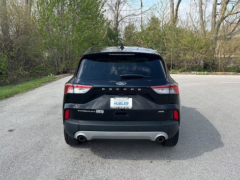 Used 2022 Ford Escape Titanium FWD image 4