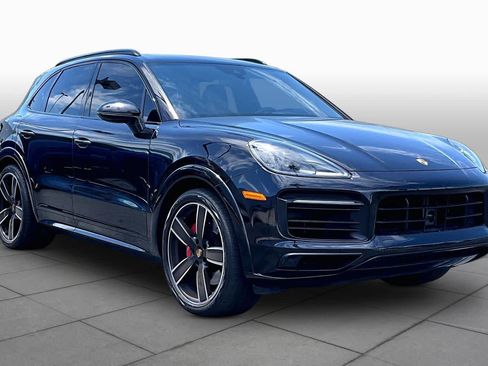 Used 2021 Porsche Cayenne GTS AWD/4WD image 2