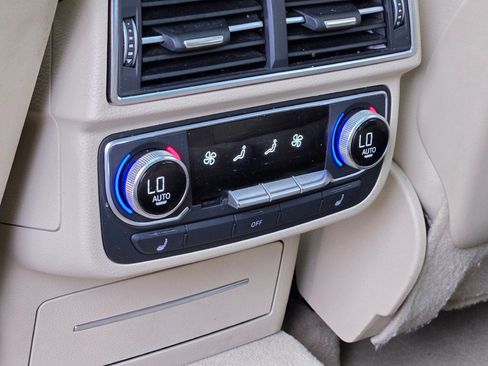 Used 2017 Audi Q7 3.0T Premium Plus w/ Premium Plus Package image 18