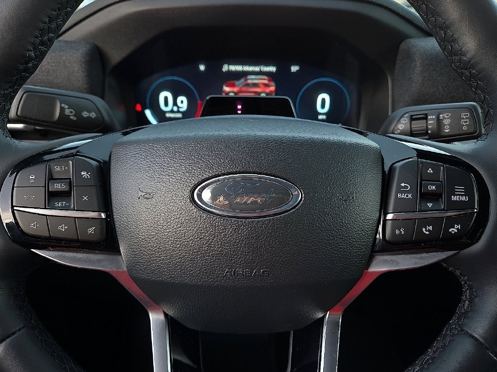 Used 2025 Ford Explorer Platinum AWD/4WD image 19