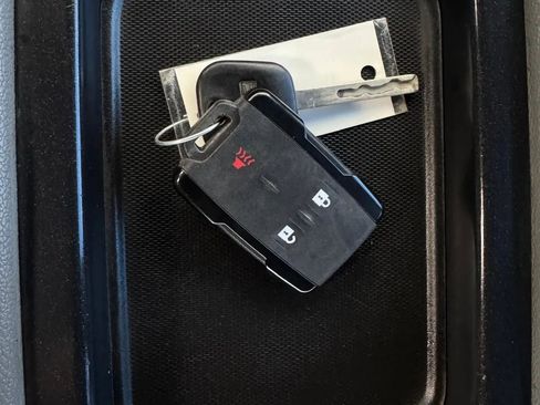 Used 2016 GMC Sierra 2500 4x4 Crew Cab image 18